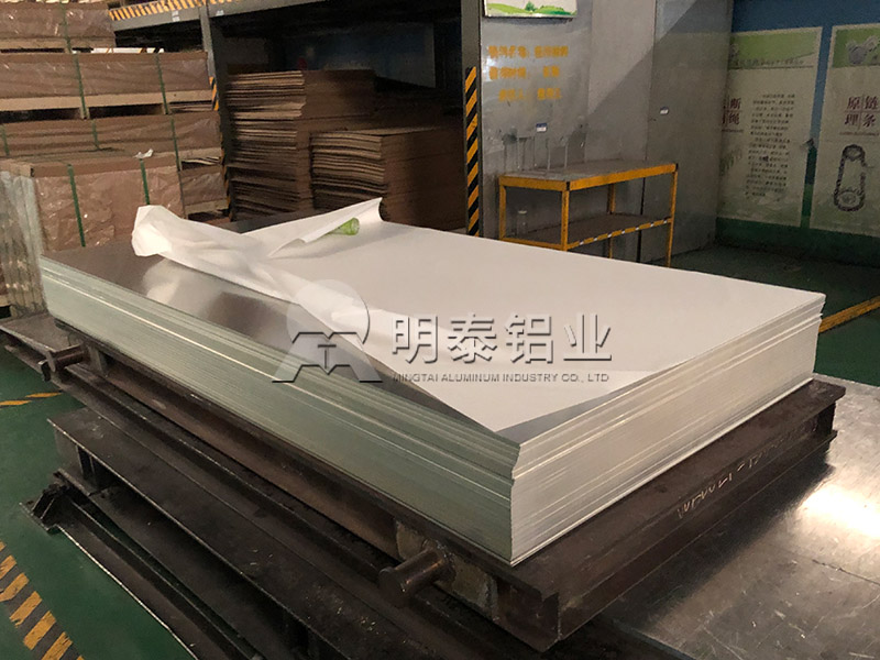 【輕盈強(qiáng)韌 智啟未來】汽車沖壓件用5182鋁板輕量化優(yōu)勢明顯